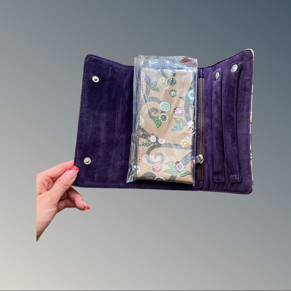 St. Jude childrens Logo Cosmetic Bag. - Picture 3 of 3